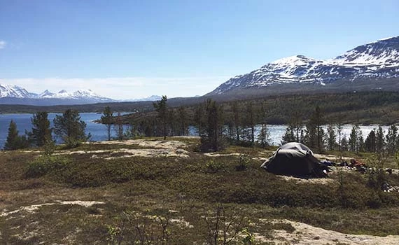 opblaasbare tent kamperen zweden