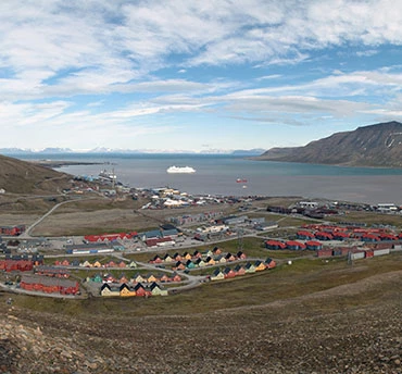 longyearbyen spitsbergen