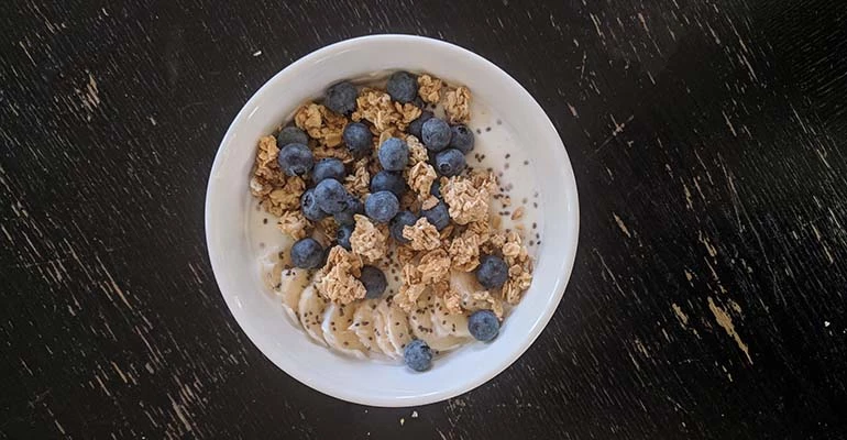 skyr eten als ontbijt in IJsland