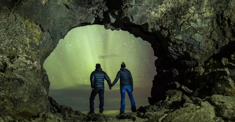 Noorderlicht spotten ijsland romantisch