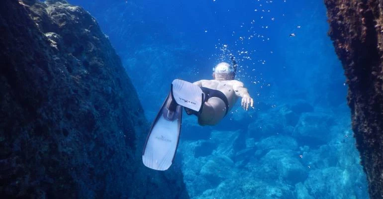 Snorkelen tussen tektonische platen in IJsland