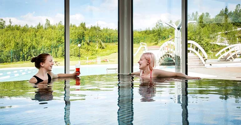 Camp Ripan aurora spa buiten