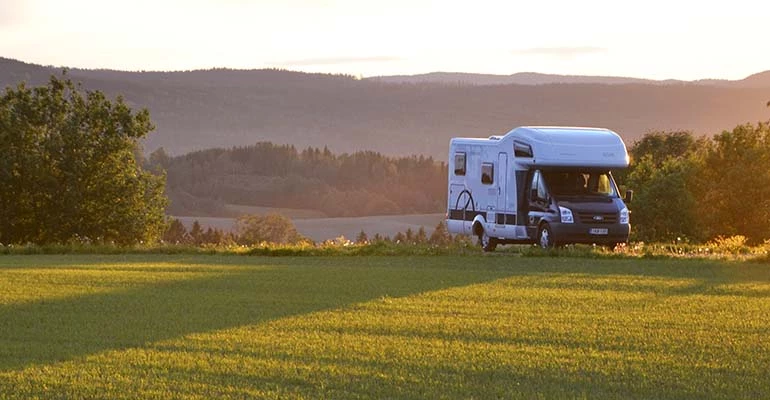 met camper naar Scandinavië in de zomer